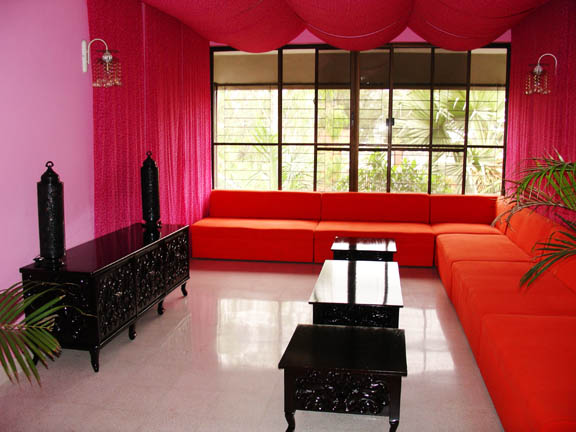 [Pink+Living+Room+2+sm.jpg]
