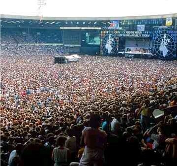 [Queen+Live+aid.bmp]