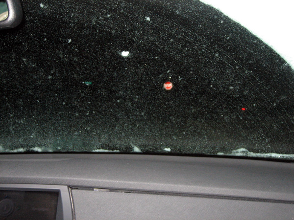 [snow+out+windshield.jpg]