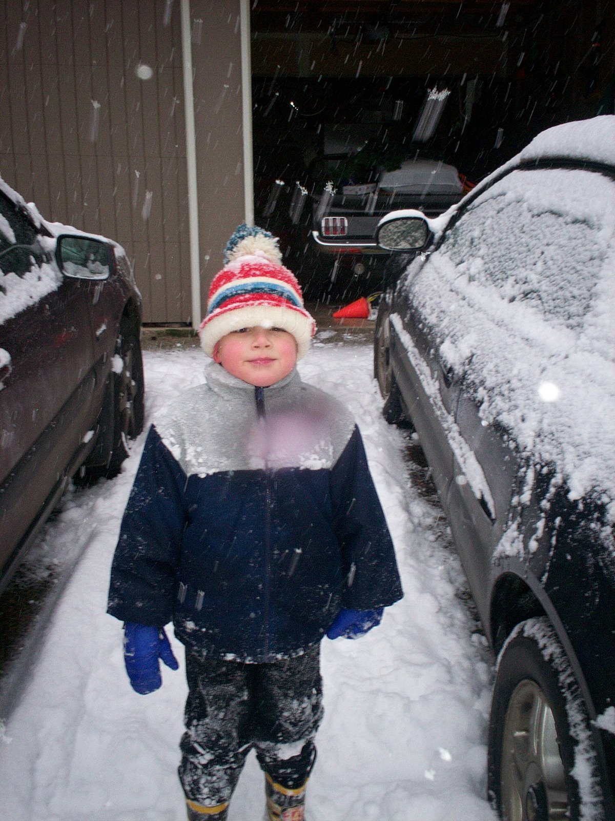 [070116+Nicholas+in+snowy+driveway.jpg]