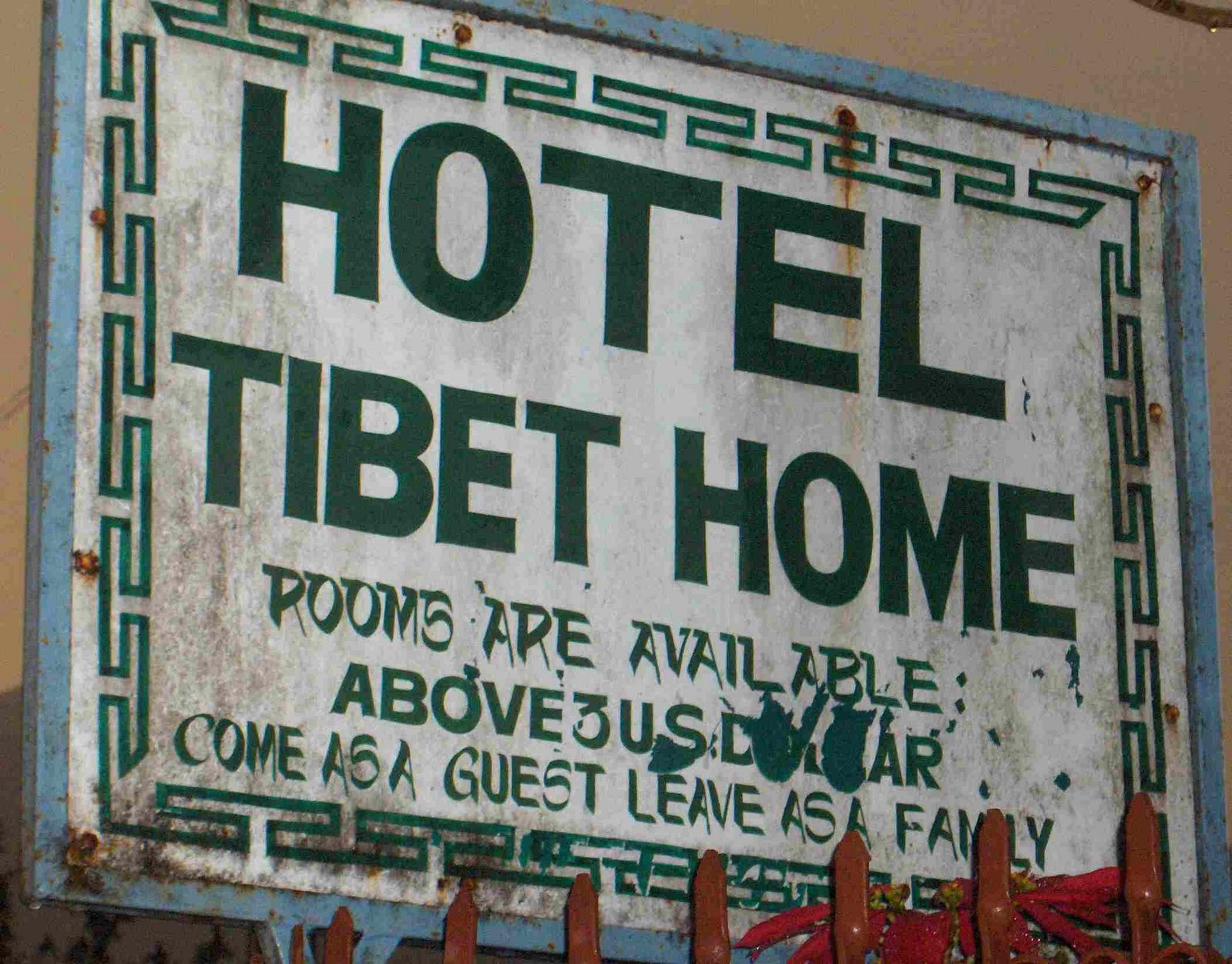 [hotel+tibet+home+small.jpg]