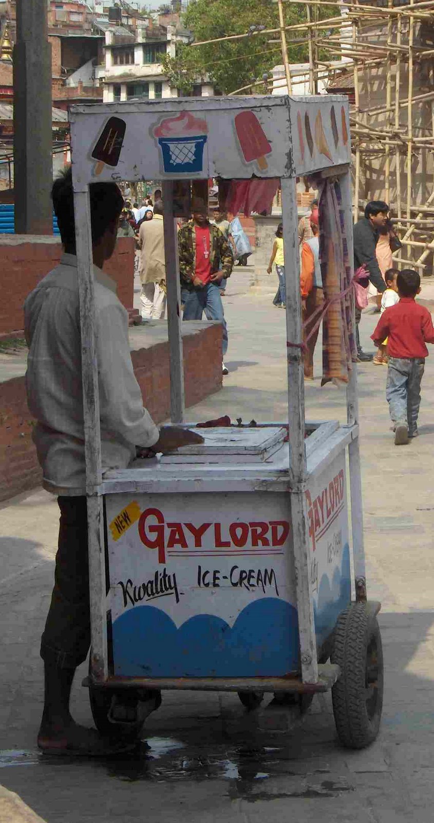 [gaylord+ice+cream.jpg]