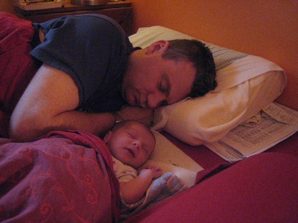 [08.3.19+11+Day+-+Dad+and+Boy+asleep.jpg]