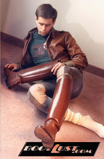 Bootlust Gay torture,