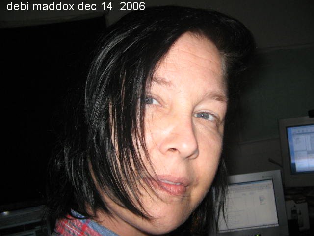 [2006_12_14+debi+with+hair02.jpg]