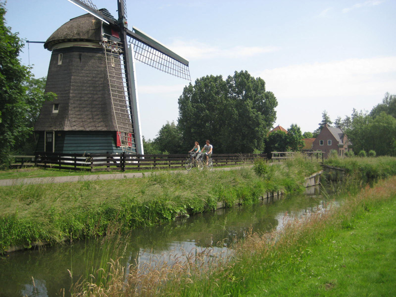 [holland-bikes-windmill.jpg]
