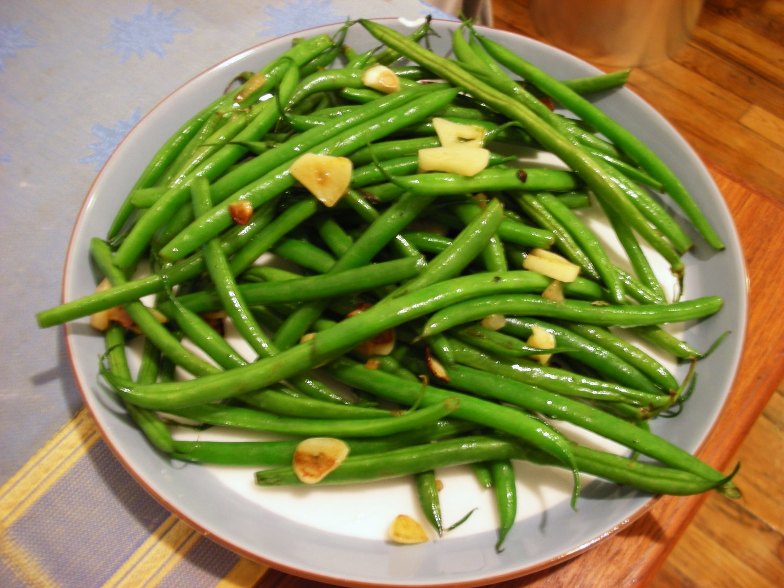 [Haricots+Verts+with+Browned+Garlic.JPG]