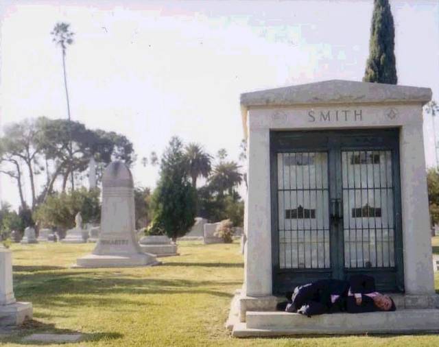 [Morrissey+-+cemiterio.jpg]