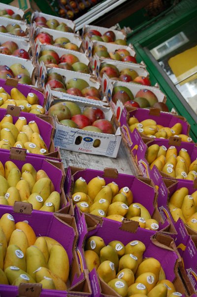 [mangoes.jpg]