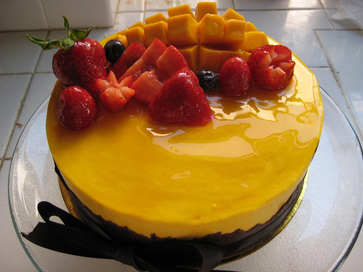 [mango+and+raspberry+mousse+cake.JPG]