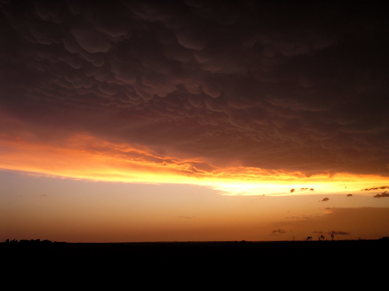[Stormy+sky+II+-+Oklahoma+2008-06-03.jpg]