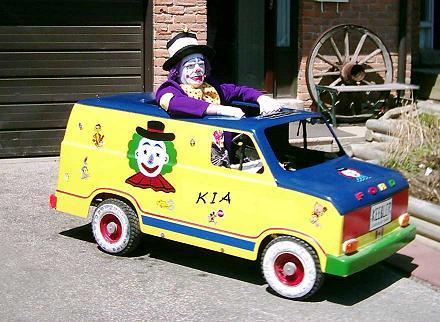 [clown-car.jpg]