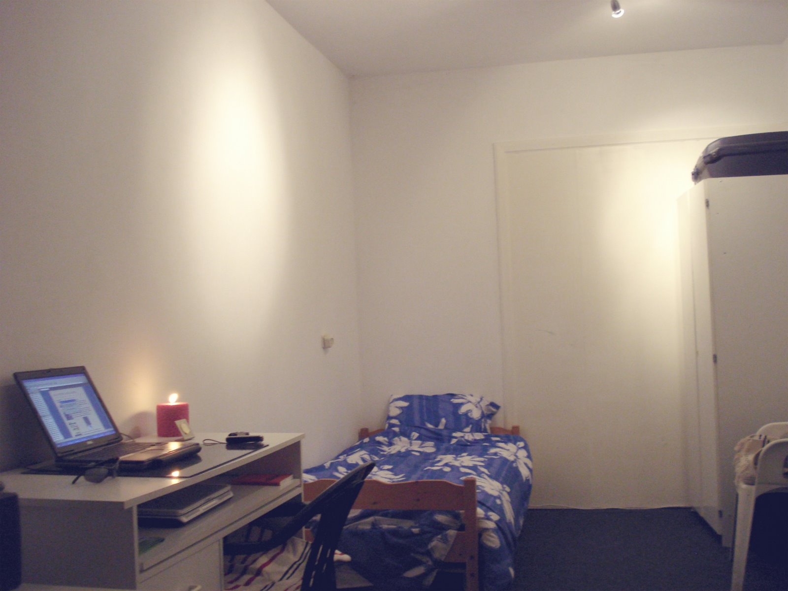 [My+Room.JPG]