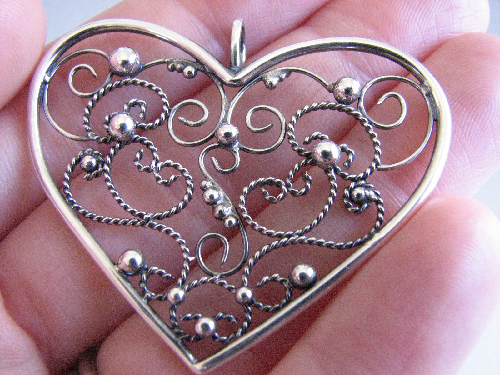 [Sterling+silver+filigree+heart.jpg]