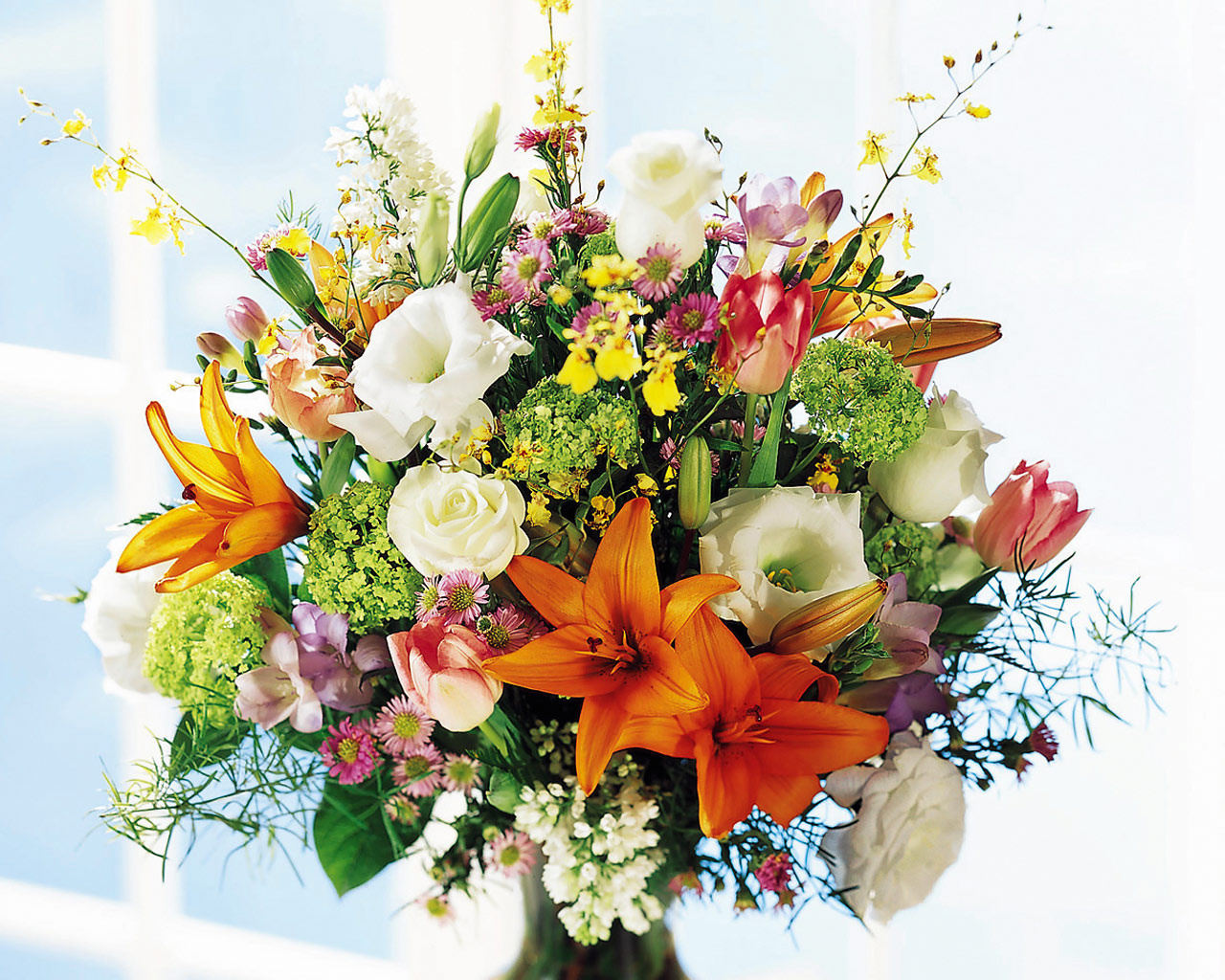 [Daylight_Bouquet_-_Lilies,_Tulips,_Roses,_Orchids,_Freesia___.jpg]