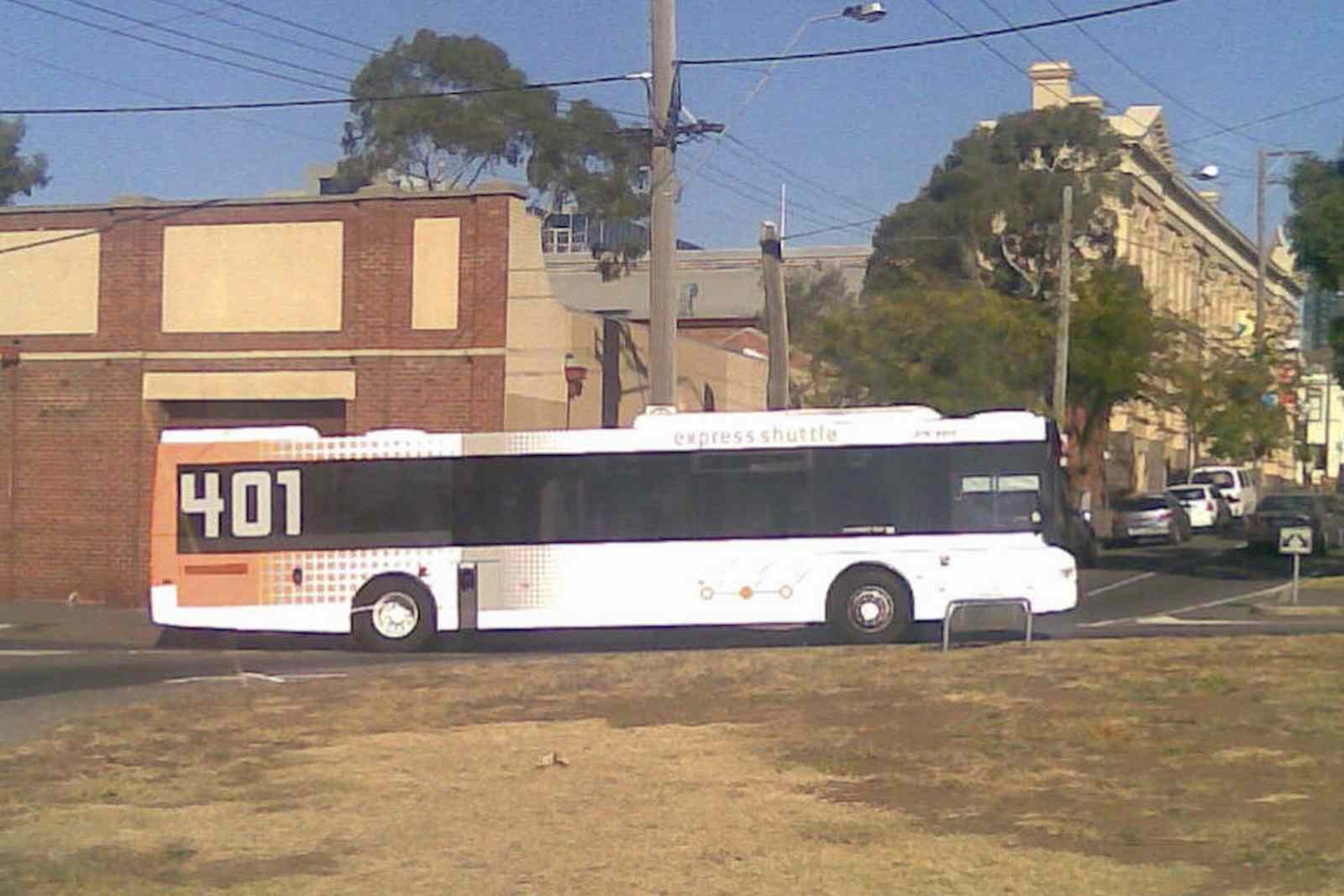 [03+03+2008+401+bus+s.jpg]
