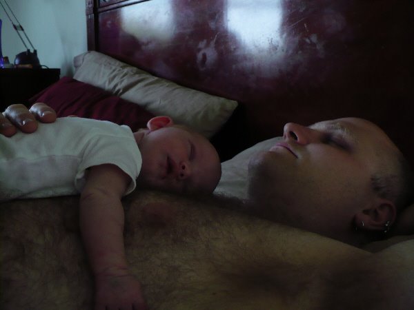 [4_25_08_sleeping_on_dad2.jpg]