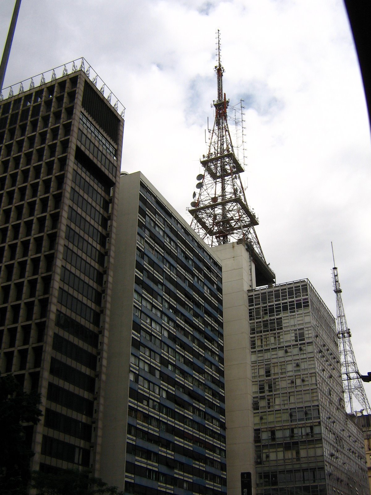[07+antena+na+Paulista.jpg]