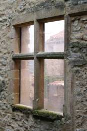 Cordes sur Ciel : Une fenêtre ancienne de la maison Gaugiran.