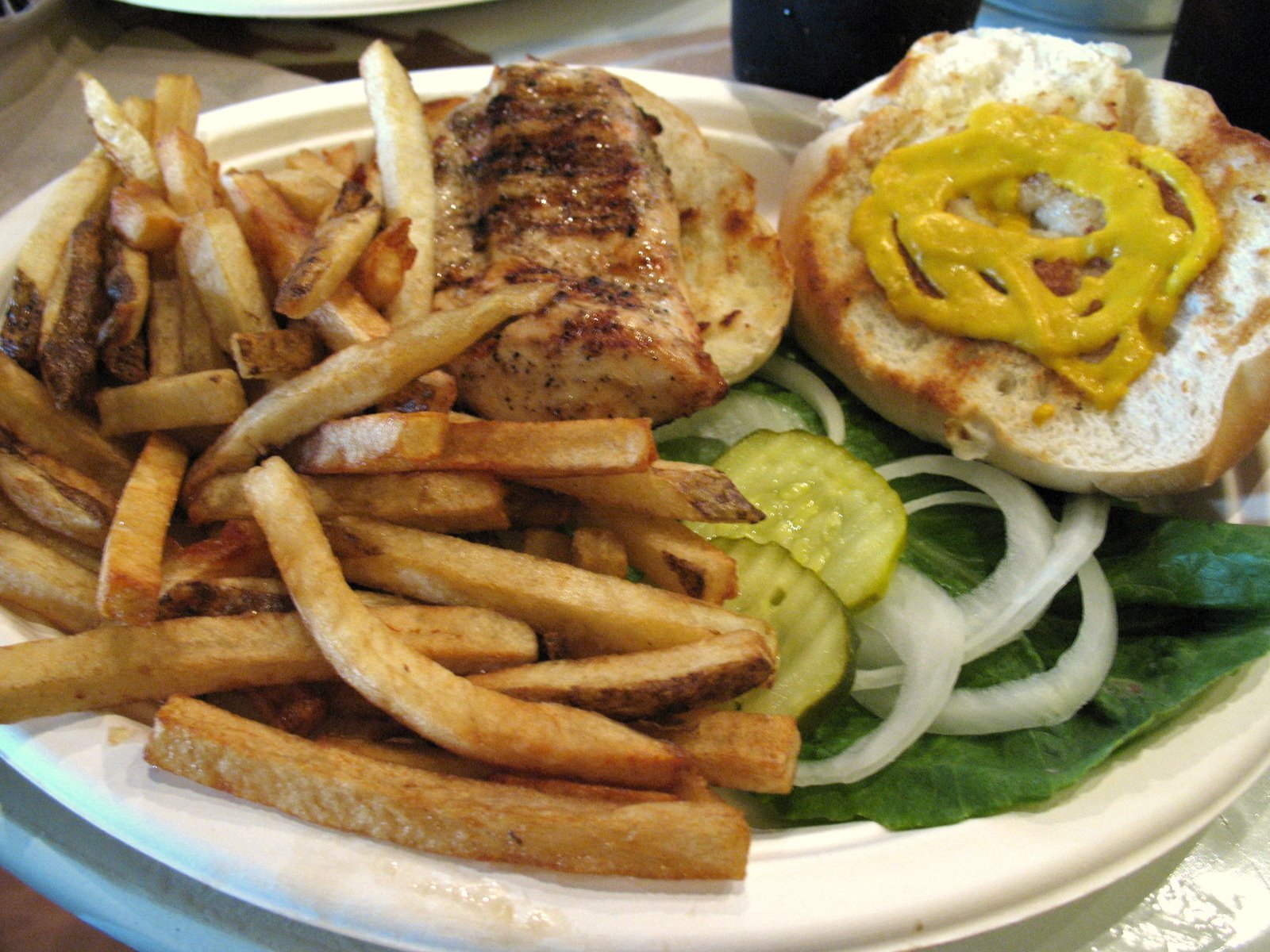 [Grille+Zone+Chicken+Sandwich.JPG]