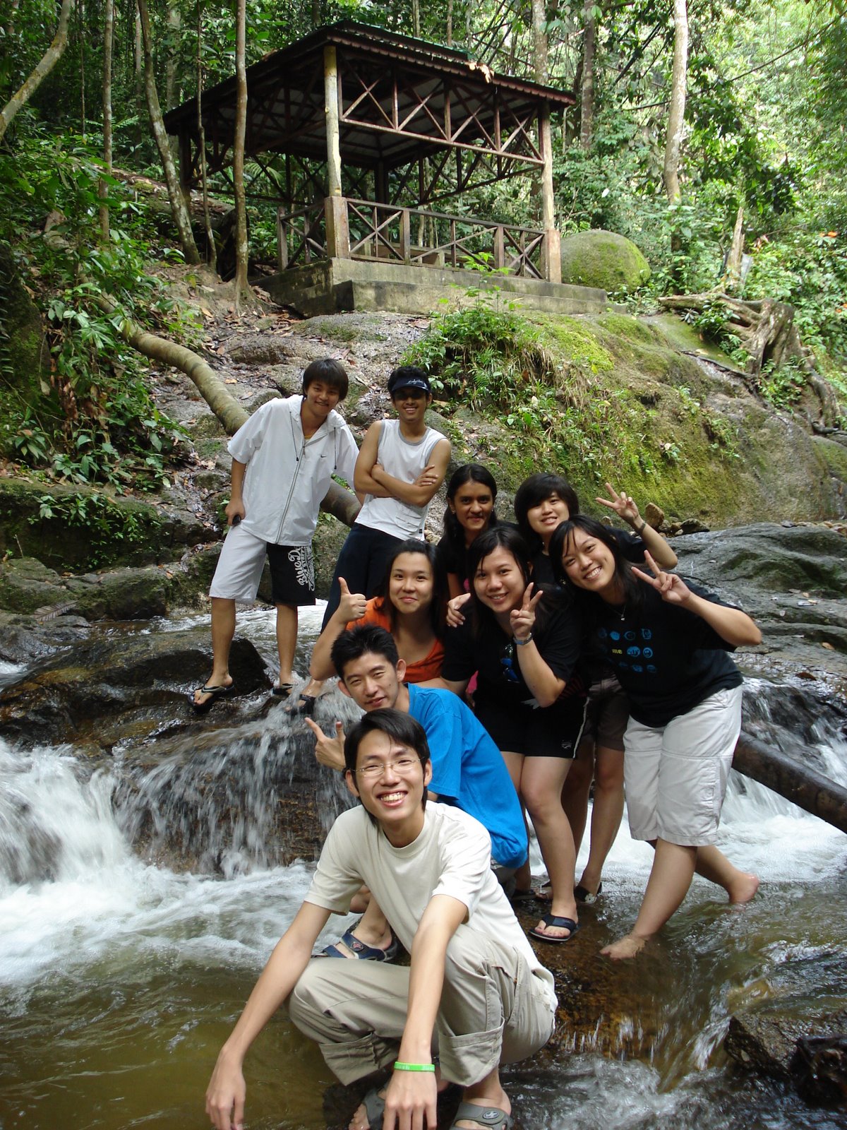 [group+waterfall.JPG]