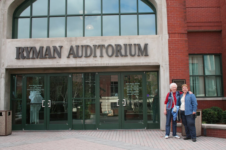 Colleen & Mom in front of the Ryman Auditorium