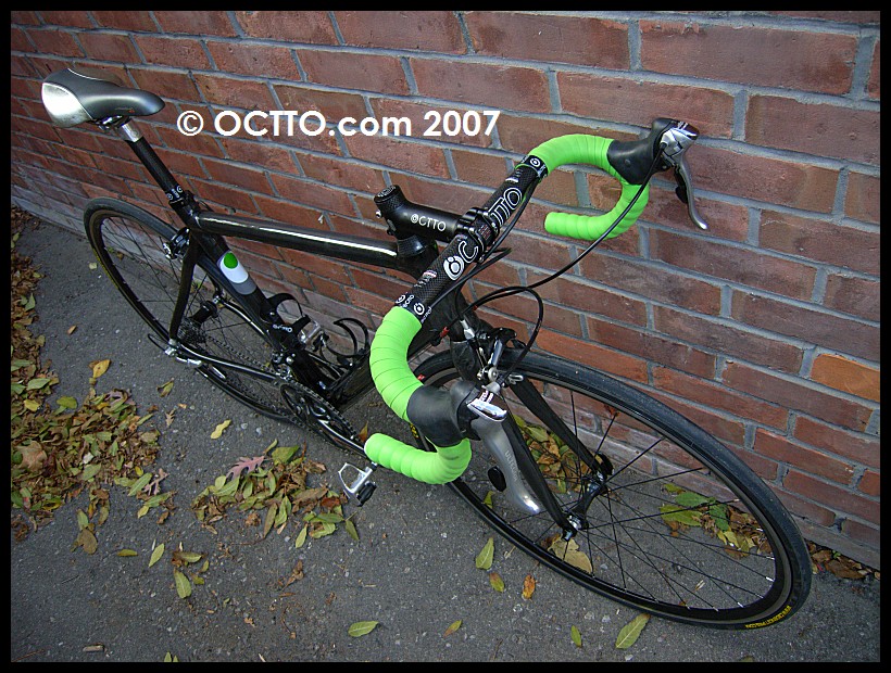 [OCTTO+tape+on+bikes+000+008+es.jpg]