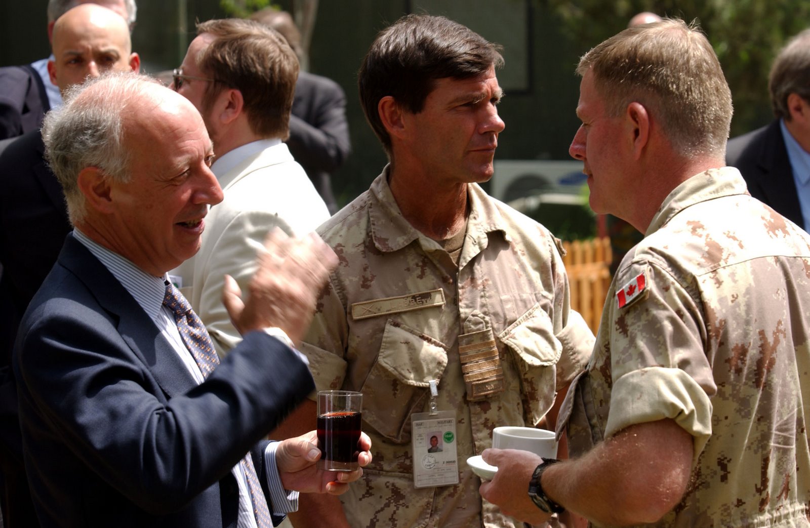 [Afghanistan_NATO+Deputy+Secretary+General,+Ambassador+Minuto+Rizzo+talking+to+Lieutenant-General+Rick+Hillier,+ISAF+Commander.jpg]