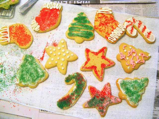 [2007-12-20-Christmas+Cookies_0005+2.jpg]