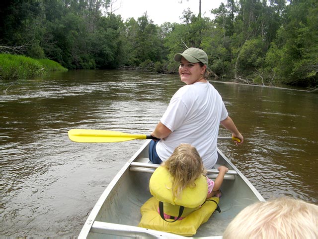 [2008-06-27-Canoeing002+1.jpg]