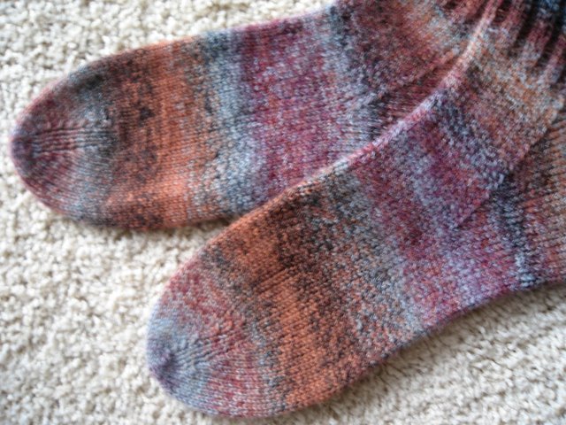 [Finished+April+socks.JPG]