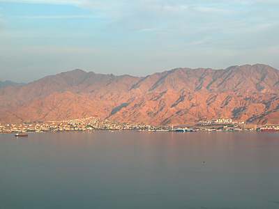 [Aqaba_from_Eilat,_tb110802wr.jpg]