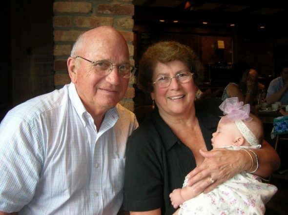 [grandparents+and+reese+2.jpg]