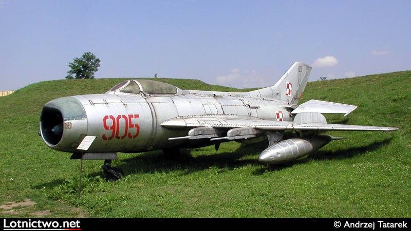 [MiG19v4polish.jpg]