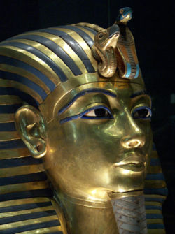 [Tutankhamun.jpg]