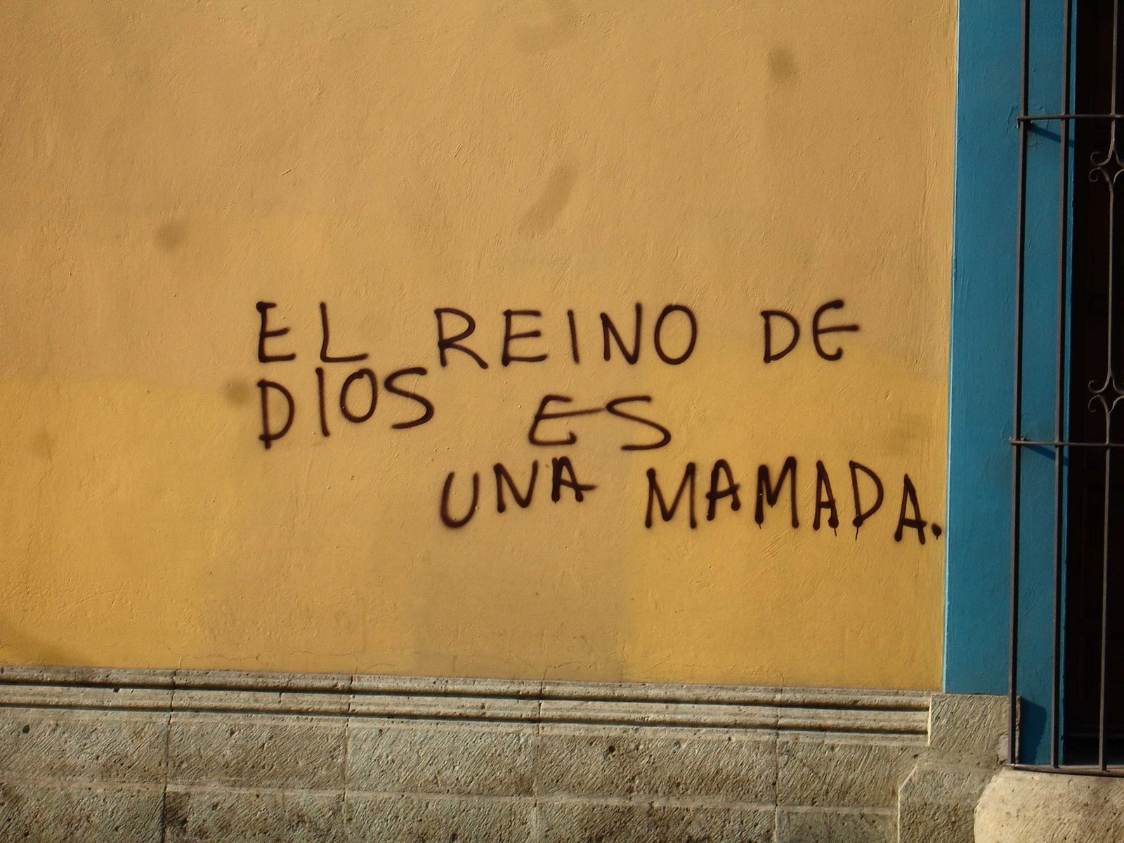 [Dia+en+Oaxaca+-+graffiti+001.jpg]