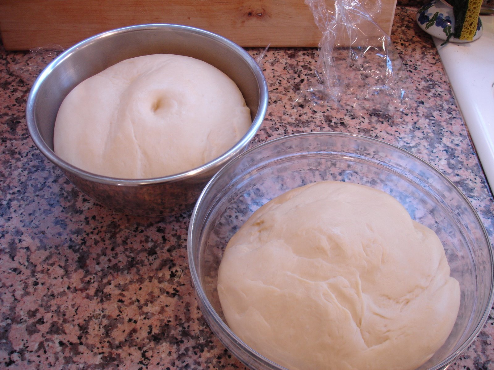 [roll+puffed+dough.JPG]