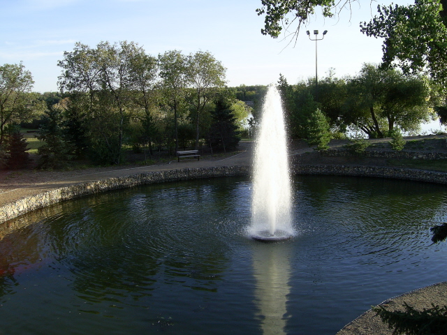 [005+-+Water+Feature+at+Wascana+09_15.JPG]