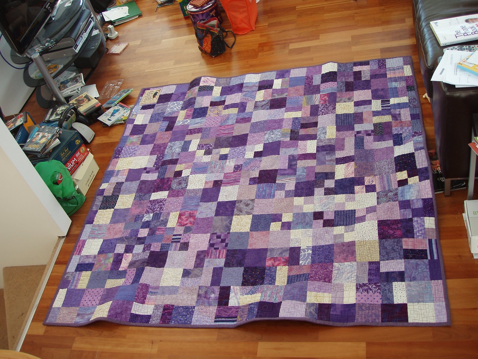 [Caro's+quilt+finished+6.JPG]