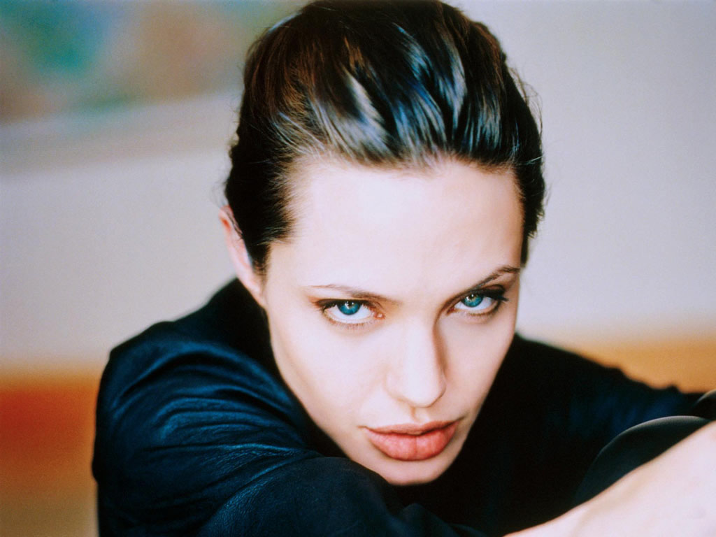 [Angelina+Jolie+112.jpg]