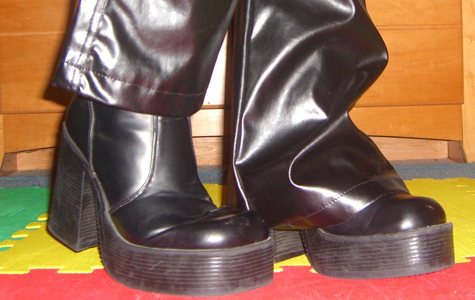 [boots8.JPG]