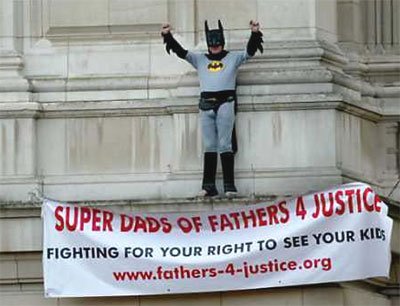 [fathers-4-justice.jpg]