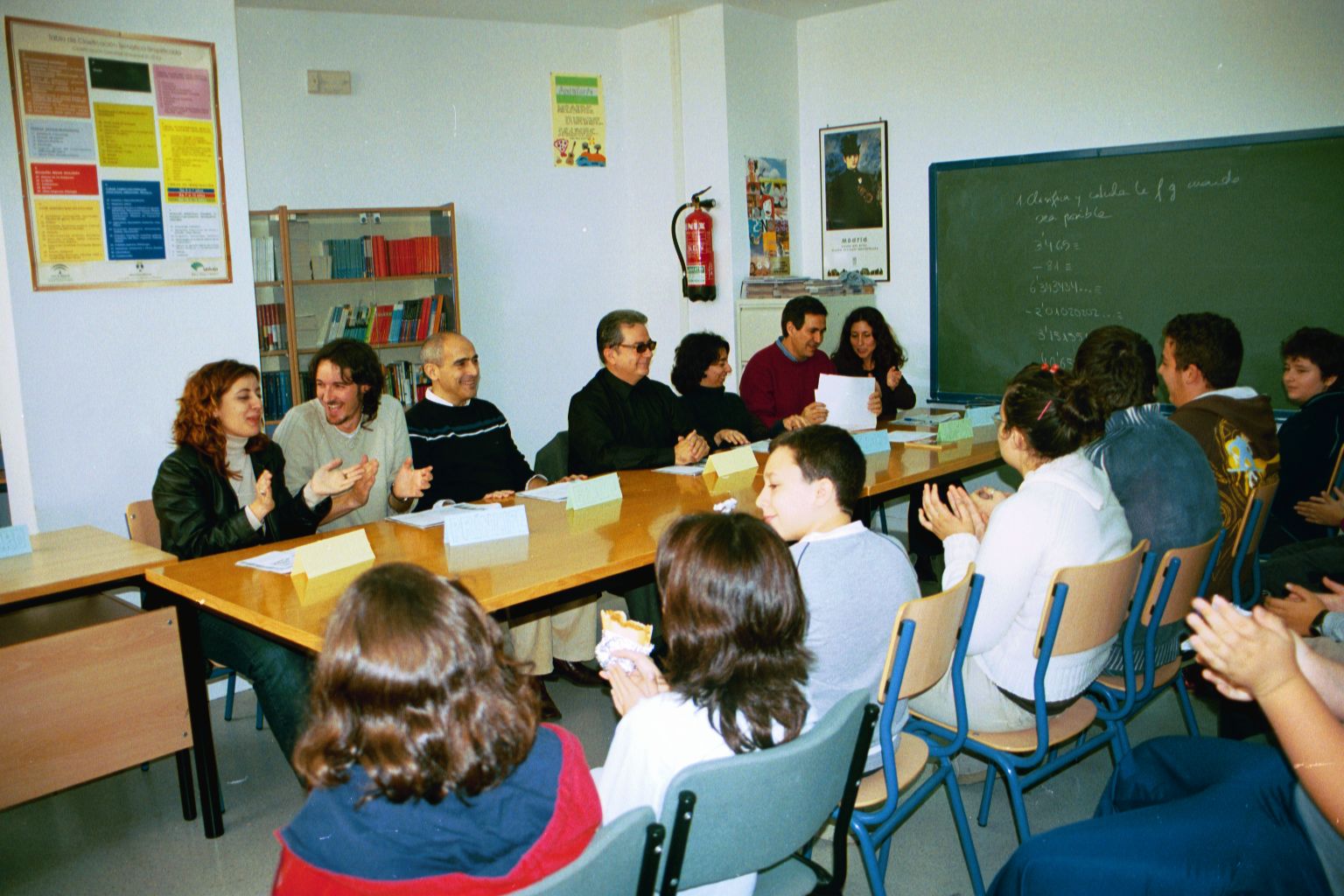 [16-11-2006+(Virginia,+Vctor,+Jos+Miguel,+Antonio,+Victoria,+Carlos+y+Ana).jpg]