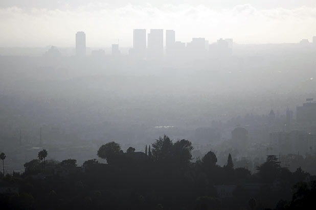 [Smog+in+LA.jpg]