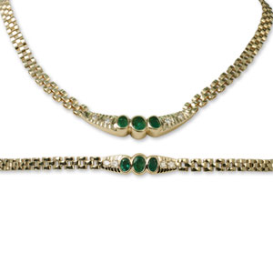 [emerald+bracelets+necklace.jpg]