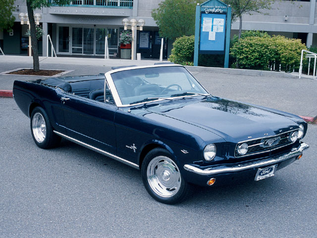 [mufp_0602_01_z+1966_ford_mustang+passenger_side_front_view.jpg]