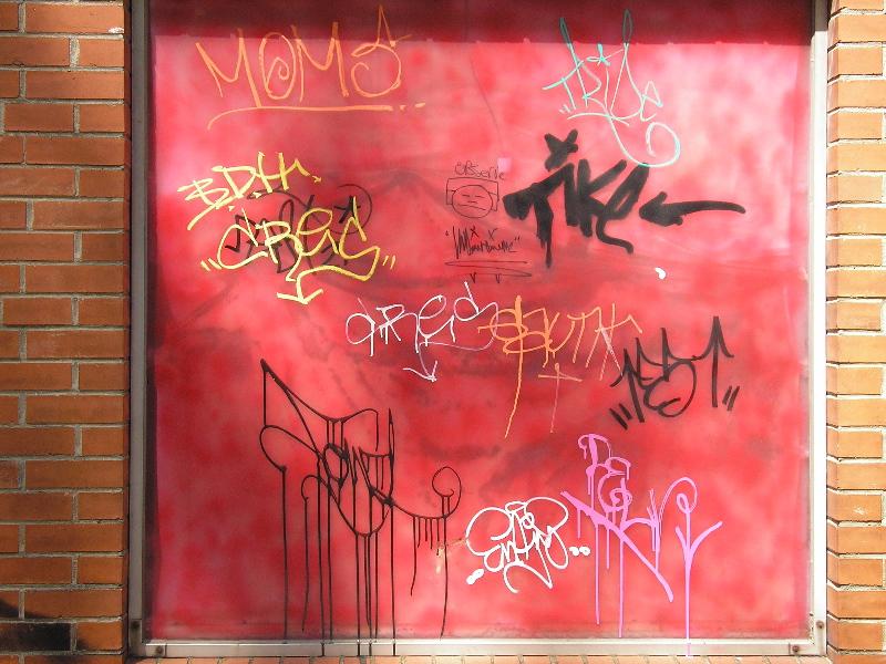 [Soco+graffiti+1.JPG]