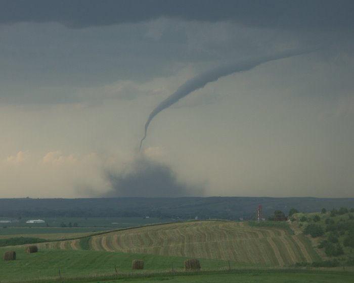 [nebraska+tornado.jpg]