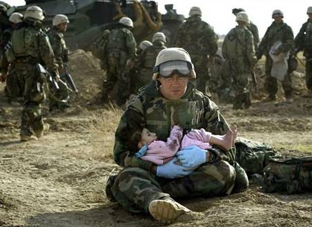 [Soldier+and+Child+2.jpg]