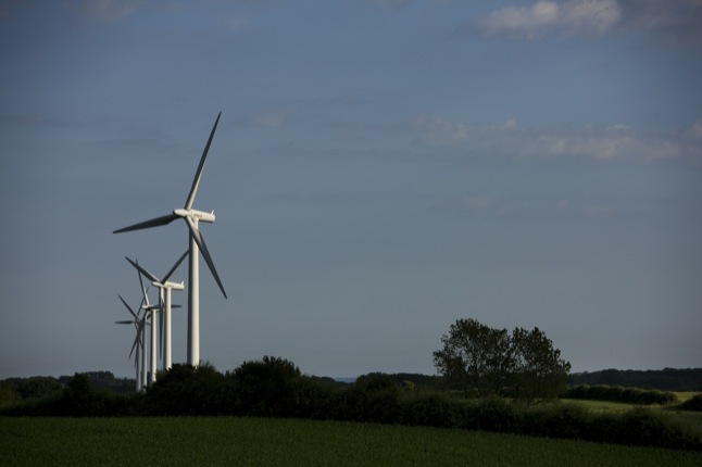 [Sams+Denmark_electricity_wind+turbine.jpg]